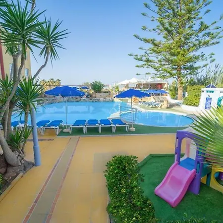 Hotel Futura 3*