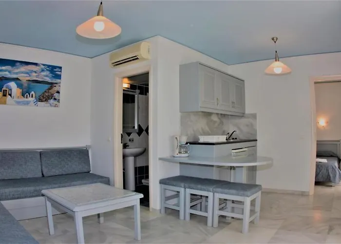 Futura فندق خانيا