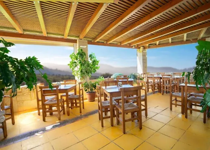 Futura فندق خانيا